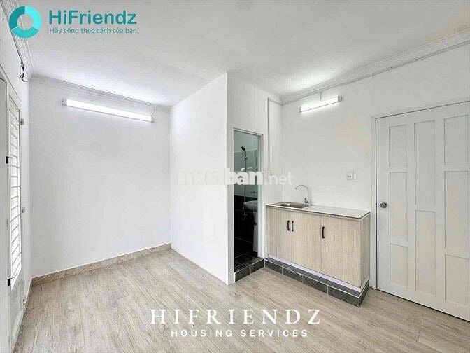 trống sẵn 1 Phòng Studio cửa sổ trời sáng new , Nguyễn Trãi Q5 giáp Q1