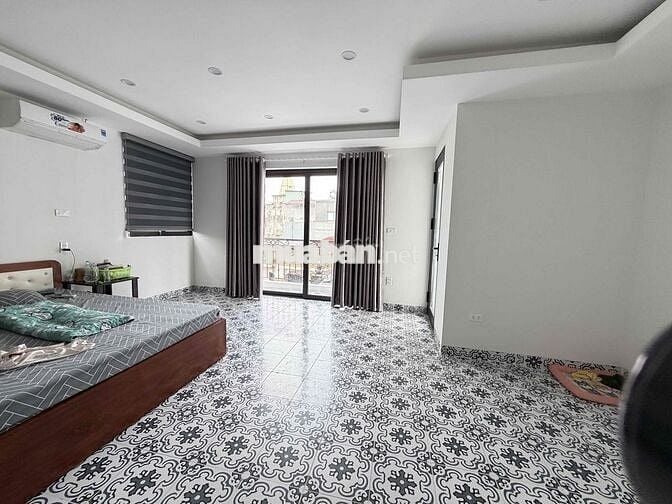 Phòng trọ mặt đường  Ô tô tránh-  279 Hoàng mai