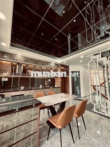 Cho Thuê Nhà Mới Xây 100% DT 200m2 1Trệt 1Lửng 3Lầu 4Pn 5Wc Sân Thượng