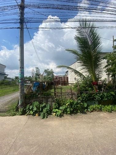 BÁN ĐẤT NỀN 4×20 – 450 TRIỆU – VỊ TRÍ VÀNG GẦN KCN & CHỢ – RA QL51