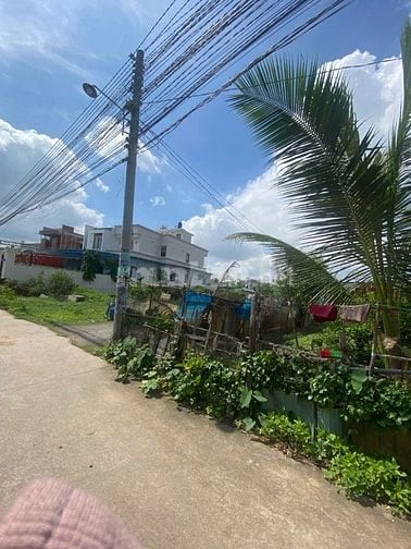 BÁN ĐẤT NỀN 4×20 – 450 TRIỆU – VỊ TRÍ VÀNG GẦN KCN & CHỢ – RA QL51
