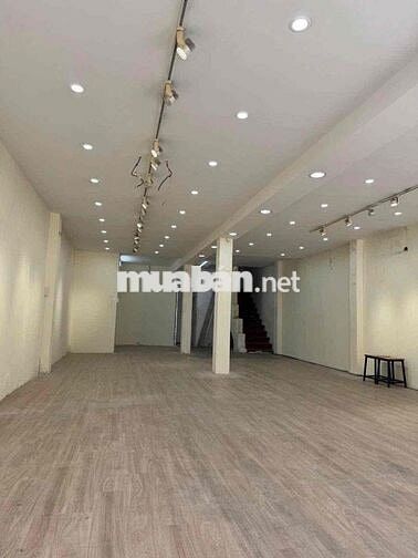 cho thuê MBKD ngay mặt tiền Huỳnh Tấn Phát Q7, gần KCX