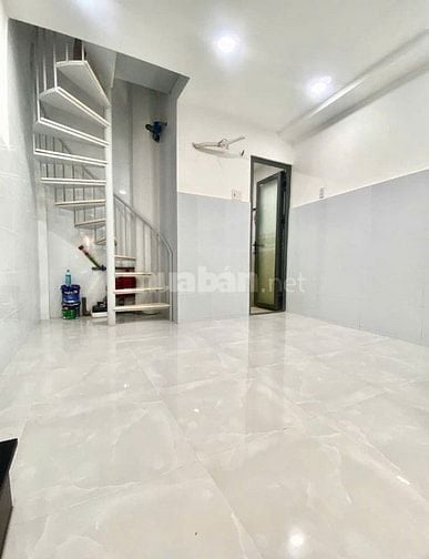 Cho Thuê nhà hẻm 57 Hồ Thị Kỷ, P.1, Q.10, nhà mới, 3 tầng đủ tiện nghi