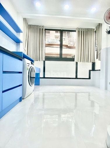 Cho Thuê nhà hẻm 57 Hồ Thị Kỷ, P.1, Q.10, nhà mới, 3 tầng đủ tiện nghi