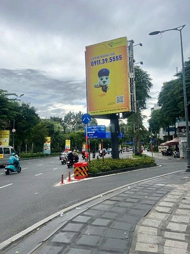 CHO THUÊ NHÀ TRẦN QUỐC HOÀN (256M2), QUẬN TÂN BÌNH