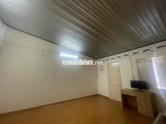 🏡 Ngang khủng 4.6m – Giá chỉ 5.79 tỷ  ✅ Diện tích: 4.6m x 7.3m ✅ Nhà 2
