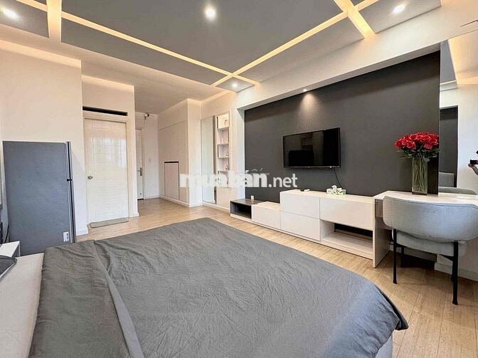 Cho Thuê Căn Hộ Cửa Sổ Gần Toà Nhà Viettel - Vòng Xoay Dân Chủ