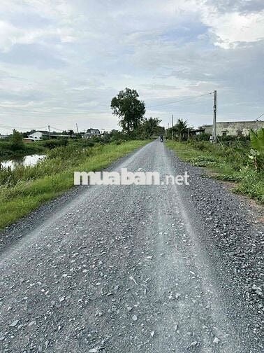 299Tr 765m2 đất Vườn View Kênh Lớn đường 5m Bình Đức