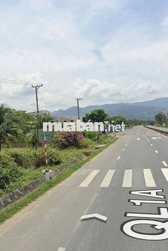 Bãi Đất Trống Cho Thuê , kế bên Dự Án Vin Nam Cam Ranh