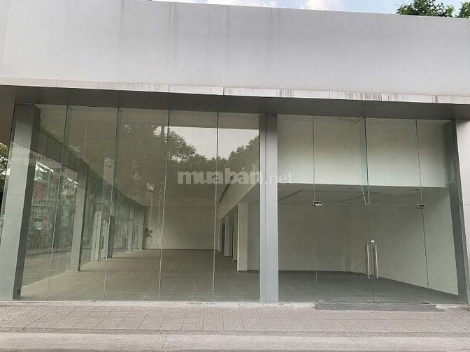 Bán nhà mặt tiền đường Lý Thường Kiệt Quận 5 - hợp đồng thuê 300 tr/th