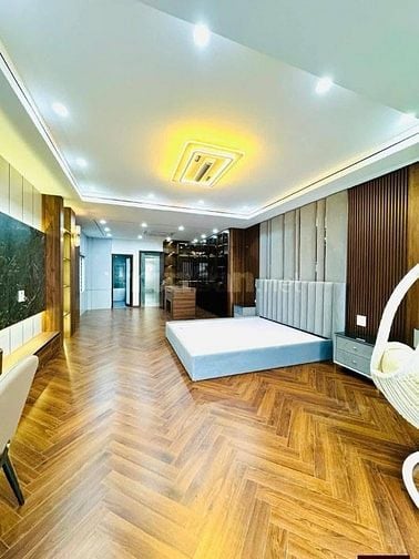 Bán Nhà Lô Góc, Ô TÔ Bát Khối, Long Biên 79m, 8 tầng, mt 5.1m, 21.1 tỷ
