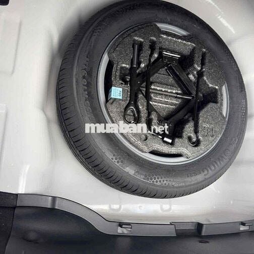 Hyundai Elantra 2025 1.6 đặc biệt 4800 km