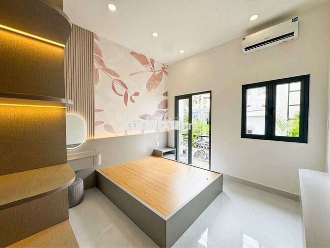 NHÀ ĐẸP Q7- HẺM ÔTÔ- 4x8m- 2 TẦNG- CHỈ 4 TỶ Nhỉnh