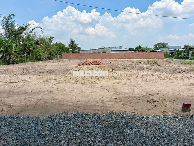 ĐẤT ĐƯỜNG HUỲNH THỊ HƯƠNG,TRẢNG BÀNG,TÂY NINH                   