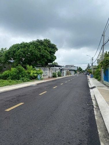 cần bán gấp đất mặt tiền TT Củ Chi - ngang đẹp 6m, 620tr,  300m2