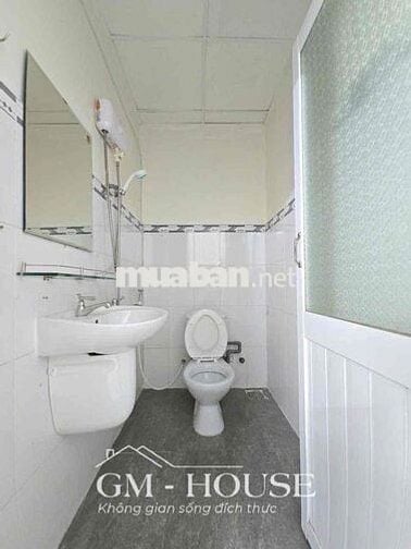 Phòng 30m2 có ban công bếp riêng ngay Xô Viết Nghệ Tĩnh BT
