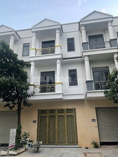 Nhà 1 trệt 2 lầu 2ty1 tại Tân Hiệp 