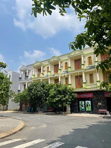 Nhà 1 trệt 2 lầu 2ty1 tại Tân Hiệp 