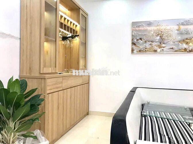 Cho thuê biệt thự 10x20m gần Phạm Văn Đồng, Kha Vạn Cân