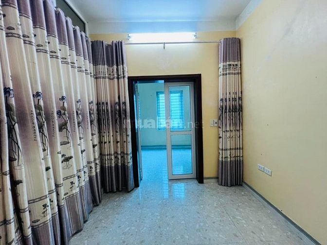 CHỈ 1 NHÀ RA PHỐ - GIÁP NHỊ - BỜ SÔNG SÉT - ĐẦU TƯ ĐỈNH -  37M2 * 
