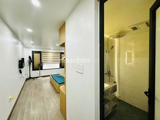 Bán nhà 5 tầng phố Hoàng Văn Thái 50m2, có thang máy, đầy đủ nội thất