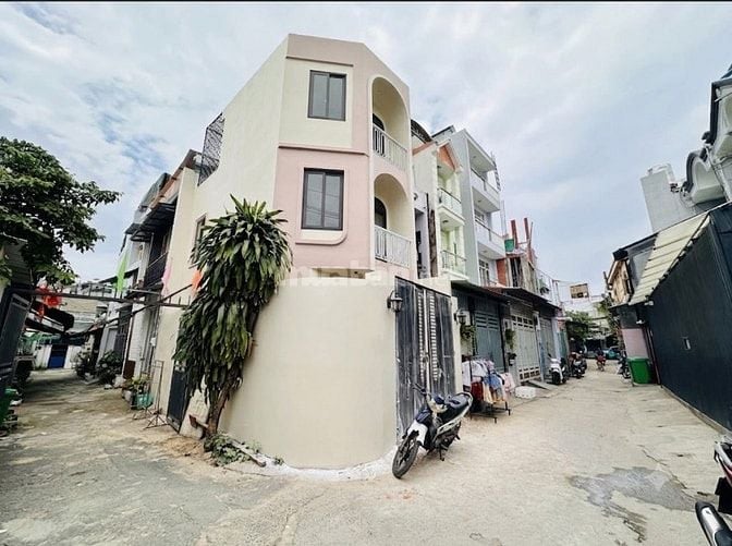 Nhà hẻm ô tô Nguyễn Văn Lượng Gò Vấp