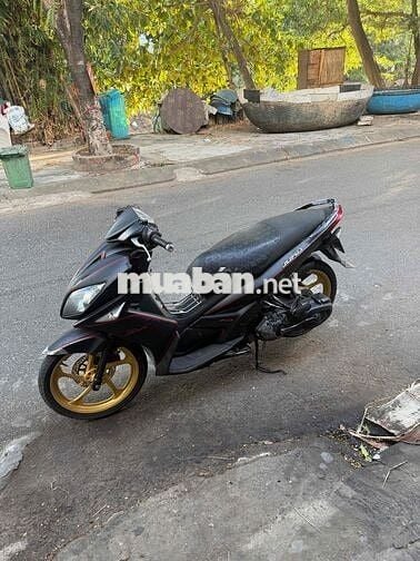 Yamaha Nouvo LX màu Đen