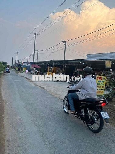 Bán Nền tặng nhà ngay trường học cấp 1 + 2 và 3