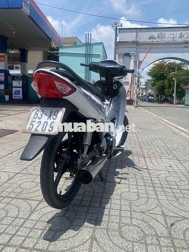 Honda Wave màu Trắng