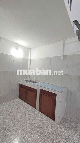 NGÃ 4 THỦ ĐỨC - CÓ MÁY LẠNH + MÁY GIẶT !!