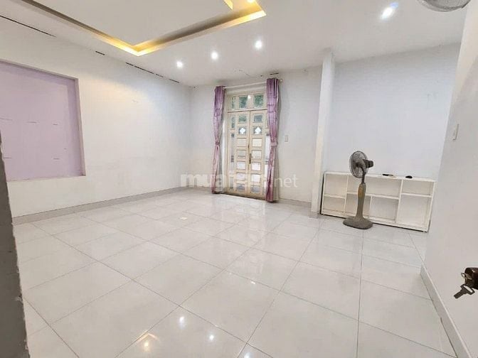 Nhà MT Đ. Số 14, khu Tên Lửa, DT 8x14m, 3 lầu, giá 22 triệu