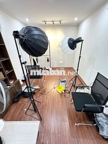 Chính chủ cho thuê văn phòng 20m2- 4 tr- phố Thái Hà