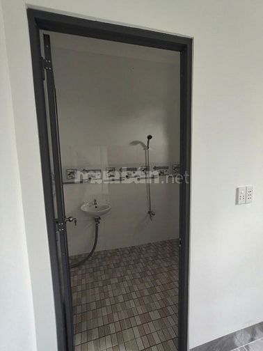 Nhà cho thuê mới xây liến kề mới 100%