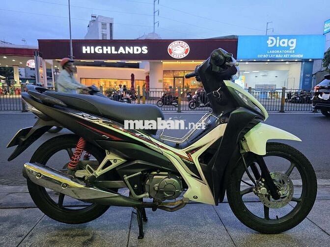 Honda Wave RSX fi 2017 Trắng đen