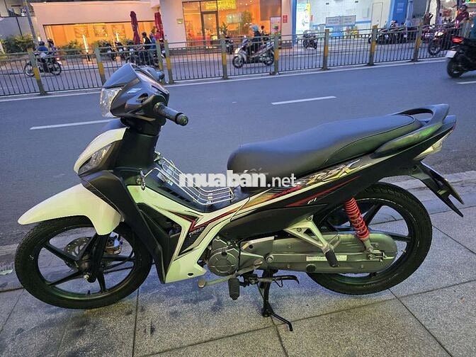 Honda Wave RSX fi 2017 Trắng đen