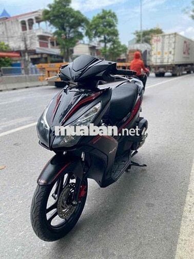 Honda Airblade đời cao êm đẹp như hình