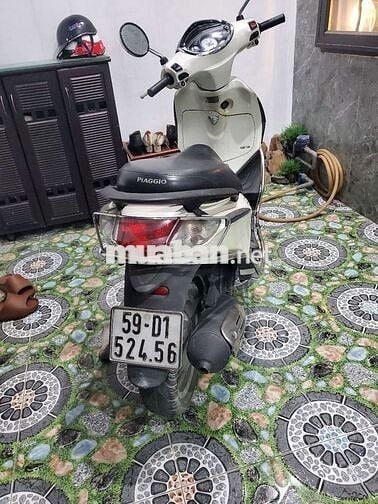Piaggio Fly 2012 Trắng
