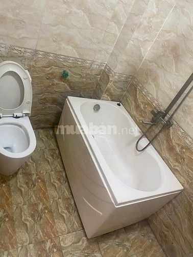 CẦN CHO THUÊ NHÀ NGUYÊN CĂN 5 TẦNG VỪA Ở VÀ KINH DOANH MỌI MẶT HÀNG