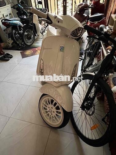 Piaggio Vespa Justin Bieber 125cc 2022 bstp