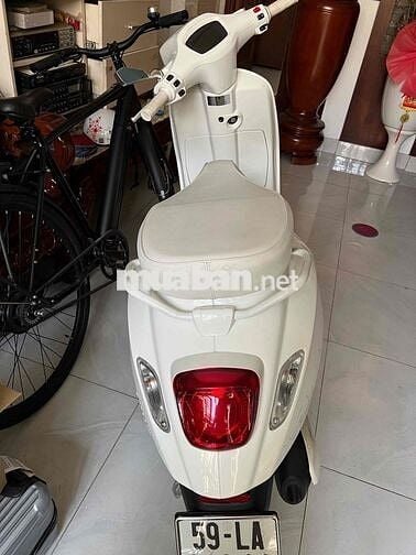 Piaggio Vespa Justin Bieber 125cc 2022 bstp