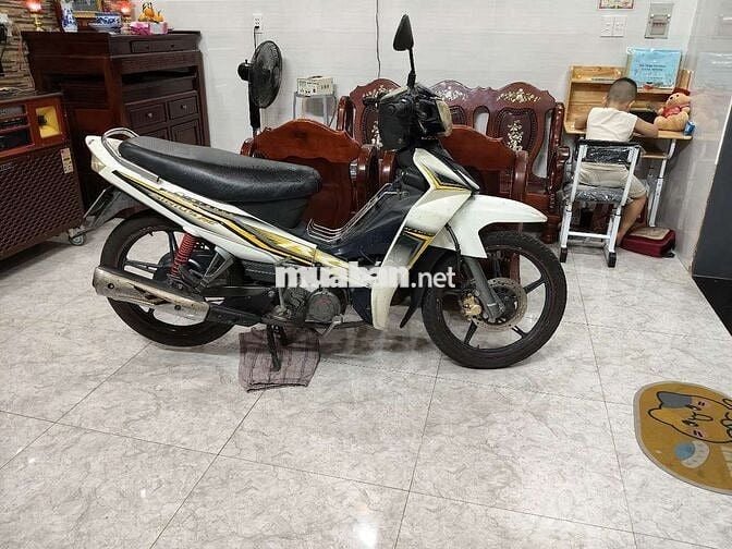 Sirius hàn quốc, giấy tờ đầy đủ, máy rất êm,