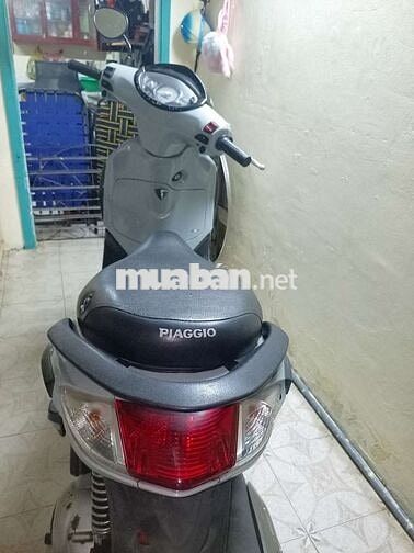 Piaggio Vespa Xám Cổ điển