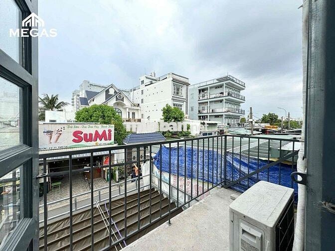 DUPLEX 30M2 BAN CÔNG NGAY TRƯỜNG ĐẠI HỌC NGUYỄN TẤT THÀNH NTTU