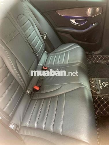 Mercedes-Benz C200 Trắng 23.000 km