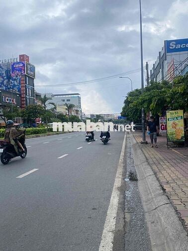 Cho Thuê Mt Tô Ký Nhà 2 Lầu Vỉa Hè 10m Ngay Gần Nguyễn Văn Quá Giá 20t