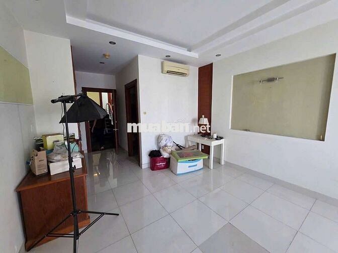 Tòa nhà kd bnb chdv, có thang máy pccc. giá chỉ 80tr