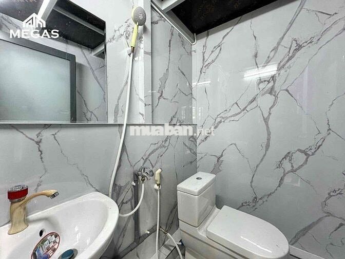 DUPLEX 30M2 BAN CÔNG NGAY TRƯỜNG ĐẠI HỌC NGUYỄN TẤT THÀNH NTTU