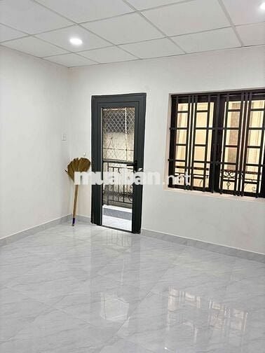 Nhà mặt tiền hẻm xe tải  Đuong Phạm Hùng chính chủ cho thuê.