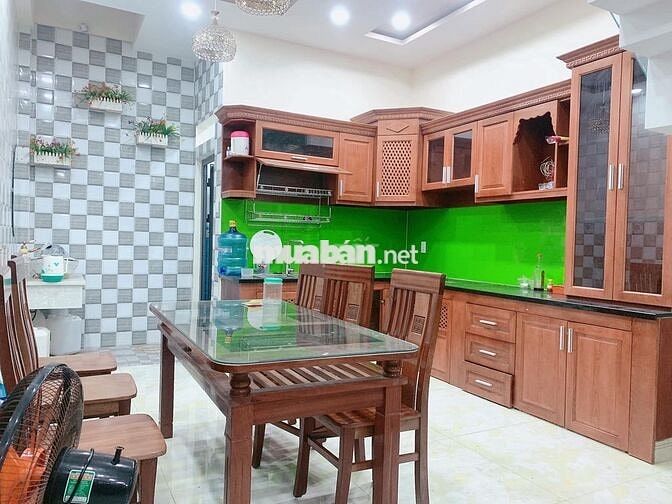 Cho thuê nhà Trương Công Định, 4 x 17m, 4 tầng, 16.5tr/tháng