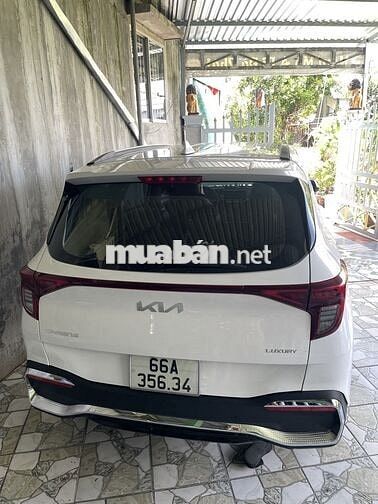 Kia Carens Luxury Trắng 34.000 km
